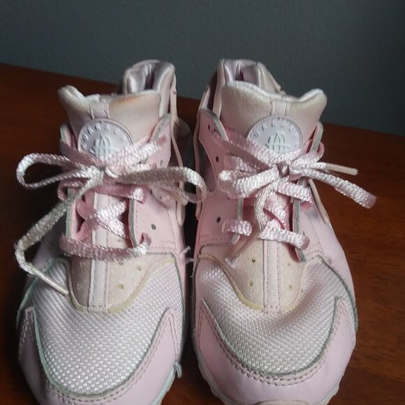 Nike Huarache Run Pink Shoes Sneakers sz 13C - Picture 1 of 9